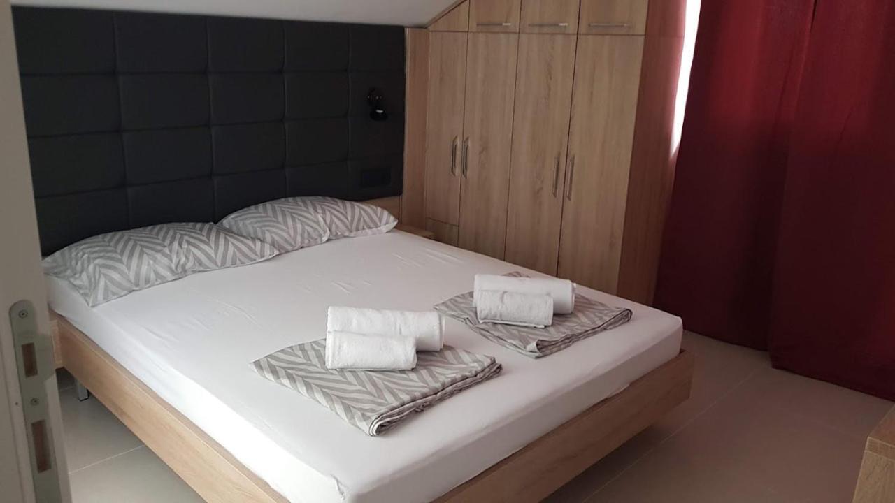 Elizabeta Deluxe Rooms Biograd Na Moru Extérieur photo