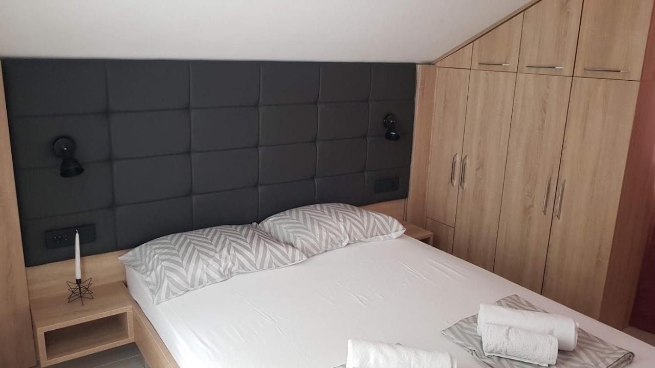 Elizabeta Deluxe Rooms Biograd Na Moru Extérieur photo