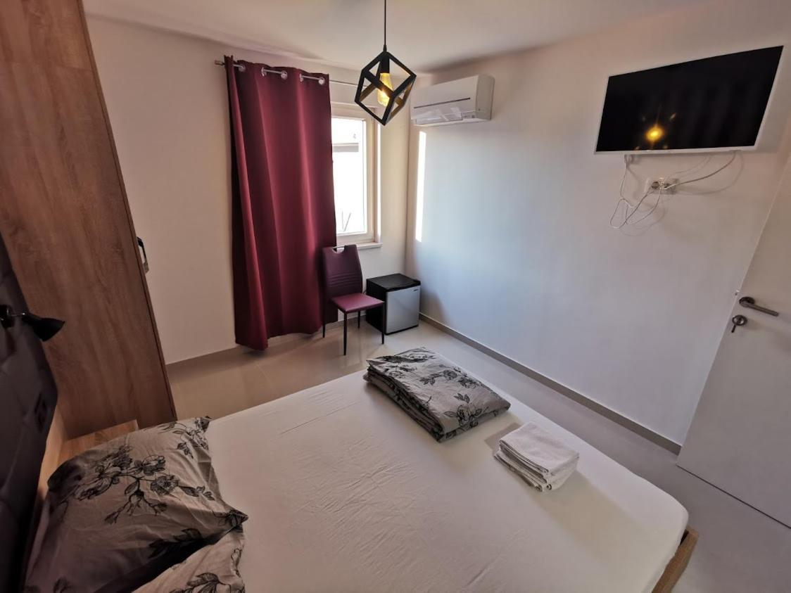 Elizabeta Deluxe Rooms Biograd Na Moru Extérieur photo