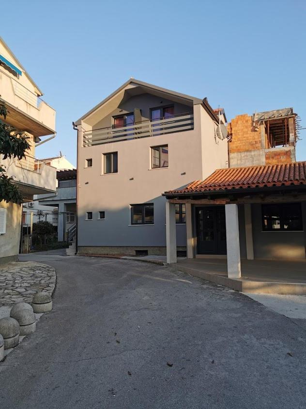 Elizabeta Deluxe Rooms Biograd Na Moru Extérieur photo