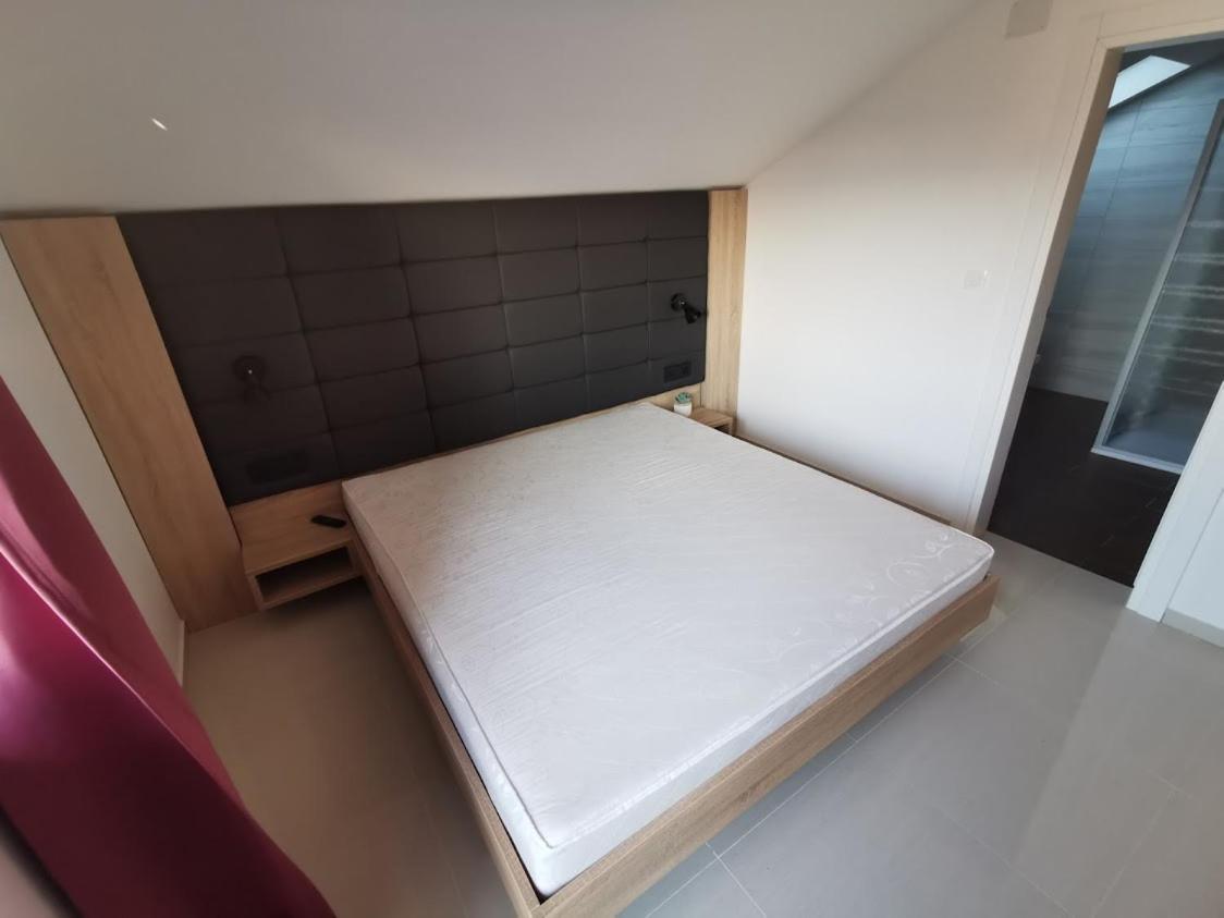 Elizabeta Deluxe Rooms Biograd Na Moru Extérieur photo